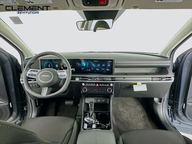 Hyundai Tucson Vehicle Full-screen Gallery Image 11