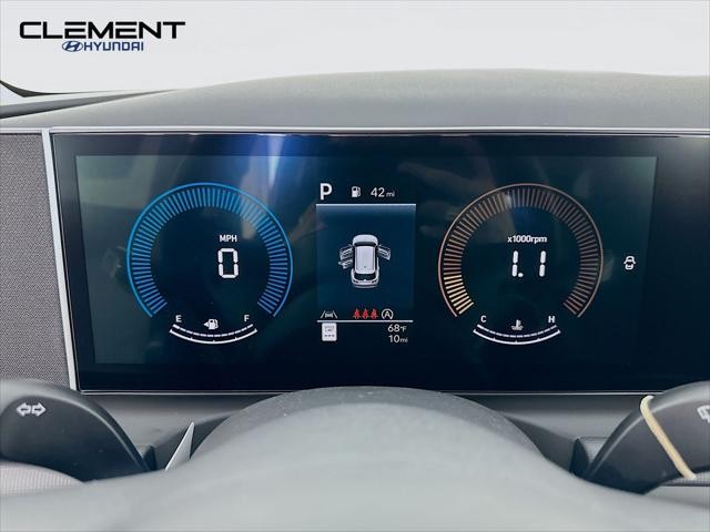 Hyundai Tucson Vehicle Full-screen Gallery Image 16