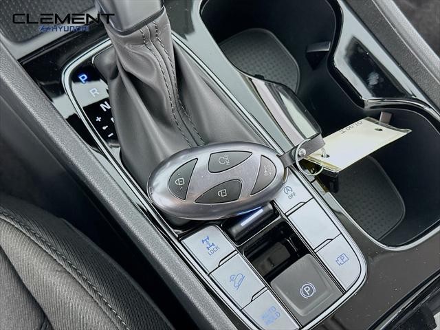 Hyundai Tucson Vehicle Full-screen Gallery Image 21