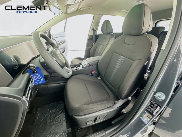 Hyundai Tucson Vehicle Full-screen Gallery Image 25