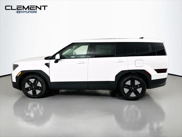 Hyundai Santa Fe Hybrid Vehicle Full-screen Gallery Image 4