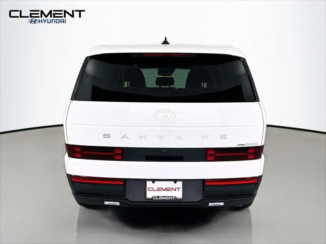 Hyundai Santa Fe Hybrid Vehicle Full-screen Gallery Image 7