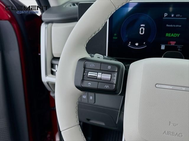 Hyundai Santa Fe Hybrid Vehicle Full-screen Gallery Image 14