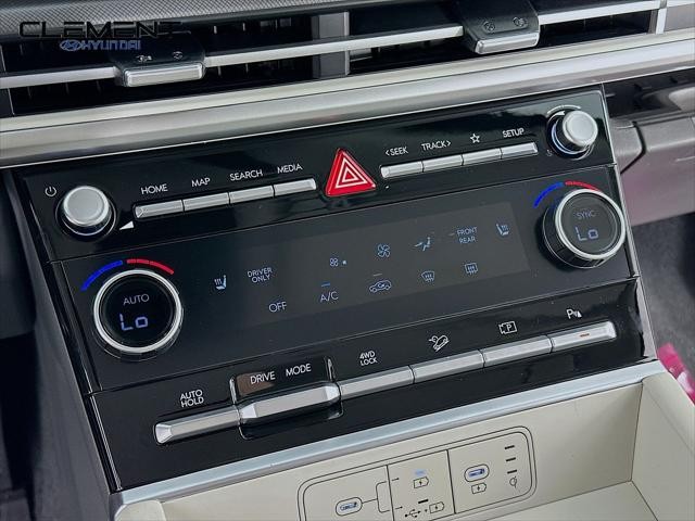 Hyundai Santa Fe Hybrid Vehicle Full-screen Gallery Image 19