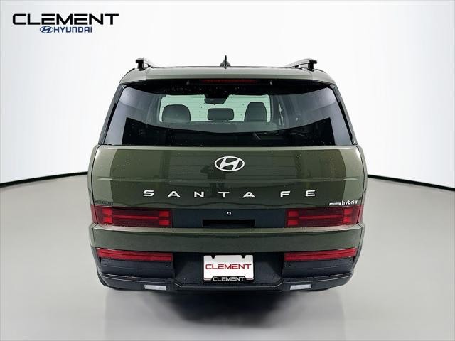 Hyundai Santa Fe Hybrid Vehicle Full-screen Gallery Image 7