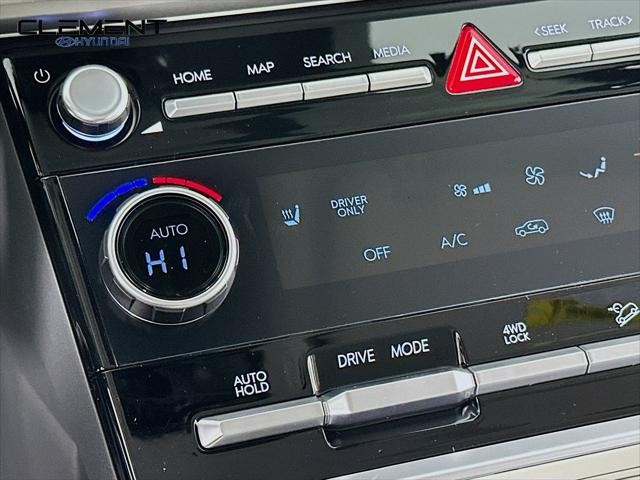 Hyundai Santa Fe Hybrid Vehicle Full-screen Gallery Image 20