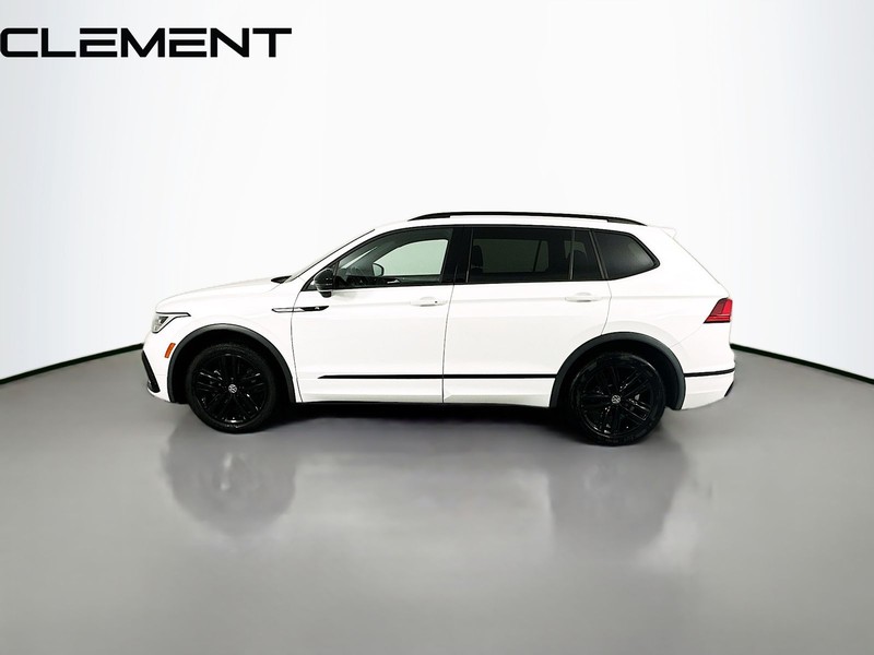 Volkswagen Tiguan Vehicle Full-screen Gallery Image 6