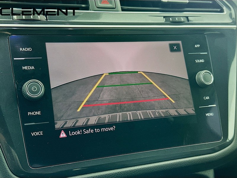 Volkswagen Tiguan Vehicle Full-screen Gallery Image 20