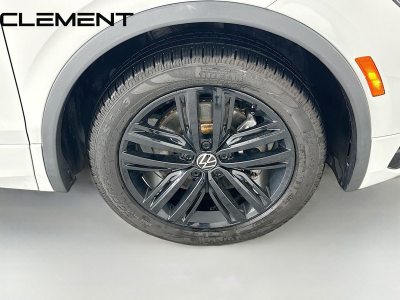 Volkswagen Tiguan Vehicle Full-screen Gallery Image 36