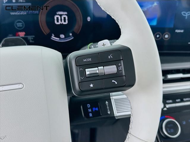 Hyundai Santa Fe Hybrid Vehicle Full-screen Gallery Image 15