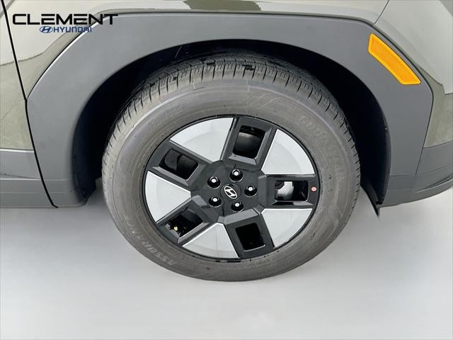 Hyundai Santa Fe Hybrid Vehicle Full-screen Gallery Image 31