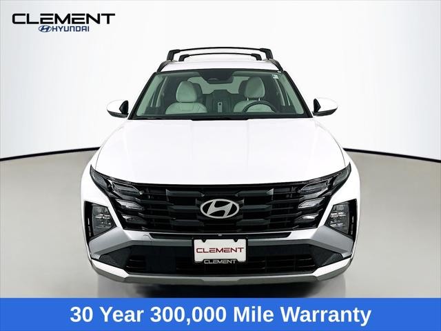 Hyundai Tucson Hybrid Vehicle Full-screen Gallery Image 2