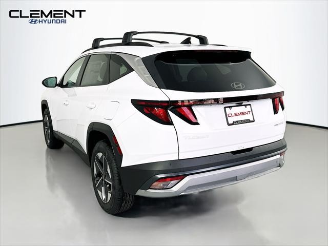 Hyundai Tucson Hybrid Vehicle Full-screen Gallery Image 8