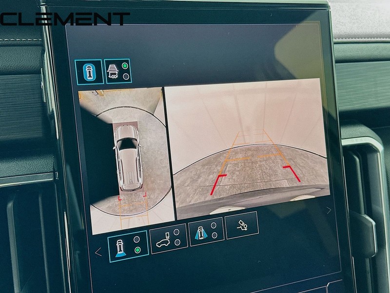 GMC Acadia Vehicle Full-screen Gallery Image 20