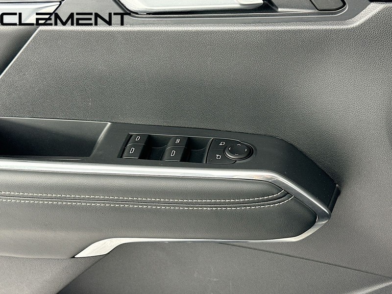 GMC Acadia Vehicle Full-screen Gallery Image 27