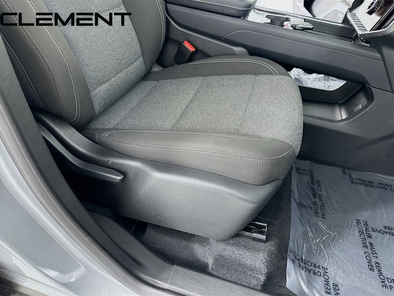 GMC Acadia Vehicle Full-screen Gallery Image 35