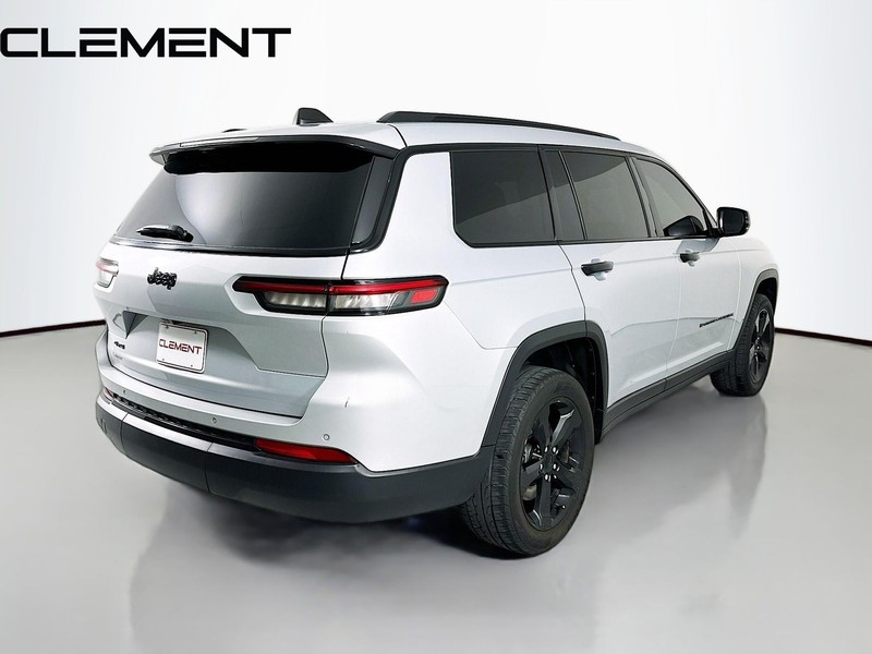 Jeep Grand Cherokee L Vehicle Full-screen Gallery Image 7