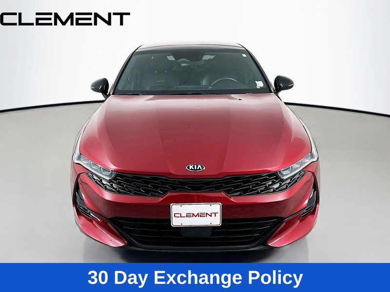 Kia K5 Vehicle Full-screen Gallery Image 3