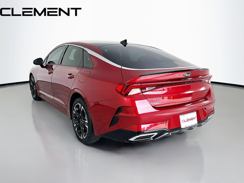 Kia K5 Vehicle Full-screen Gallery Image 10