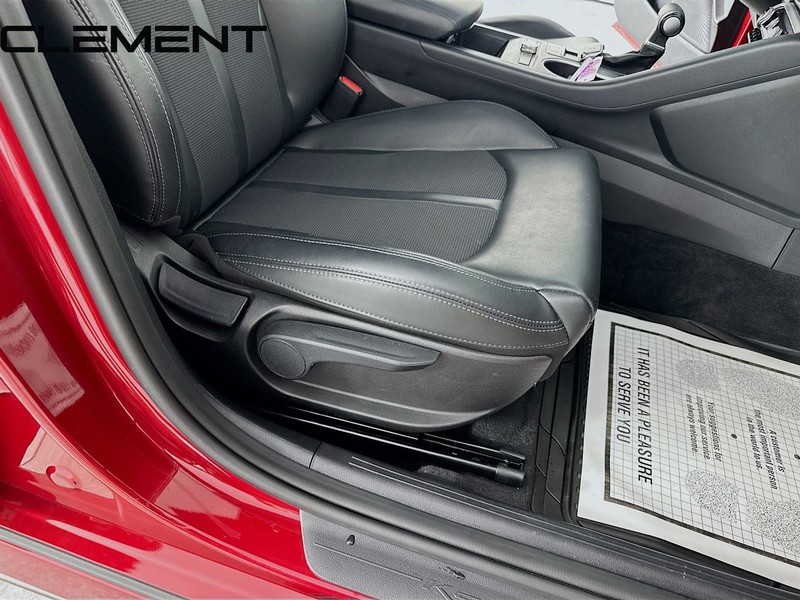 Kia K5 Vehicle Full-screen Gallery Image 33