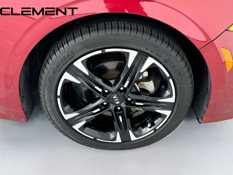 Kia K5 Vehicle Full-screen Gallery Image 36