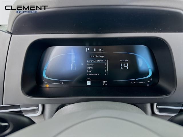 Hyundai Elantra Vehicle Image 16