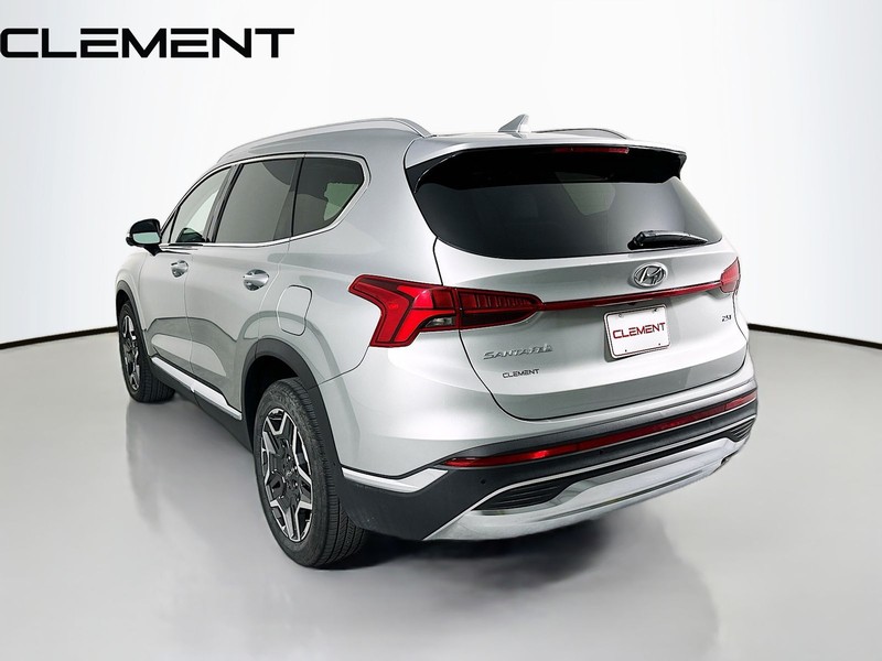 Hyundai Santa Fe Vehicle Full-screen Gallery Image 10