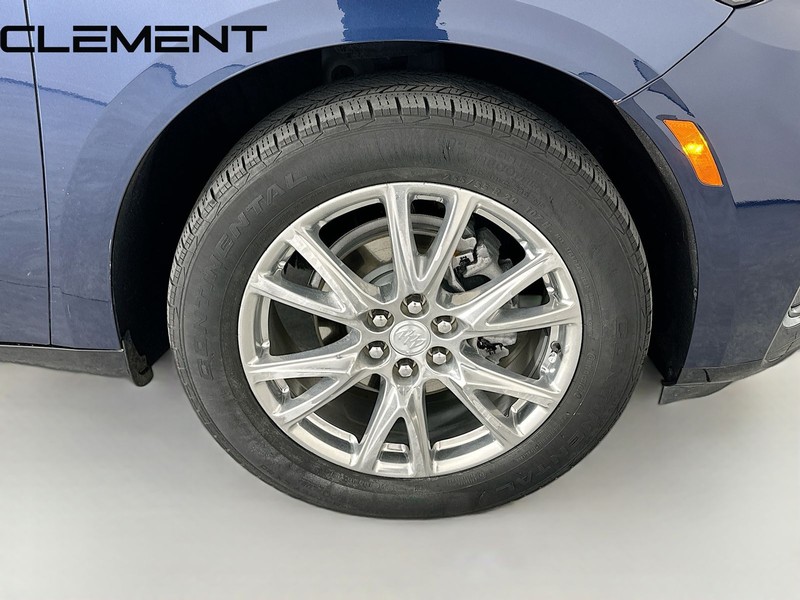 Buick Enclave Vehicle Full-screen Gallery Image 40