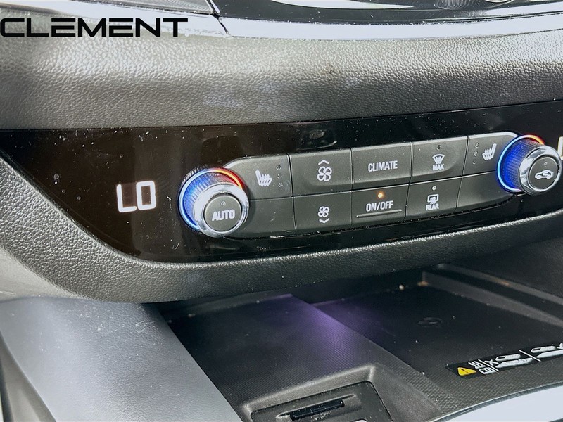 Buick Enclave Vehicle Full-screen Gallery Image 41