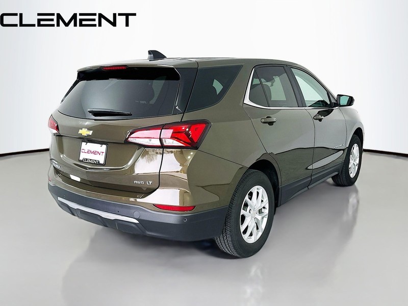 Chevrolet Equinox Vehicle Full-screen Gallery Image 7