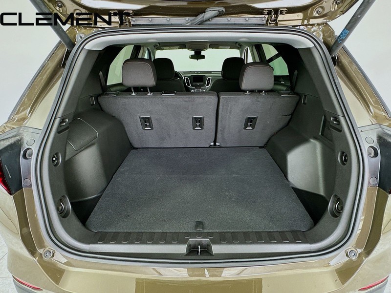 Chevrolet Equinox Vehicle Full-screen Gallery Image 11