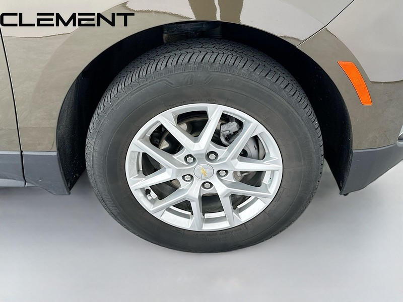 Chevrolet Equinox Vehicle Full-screen Gallery Image 36