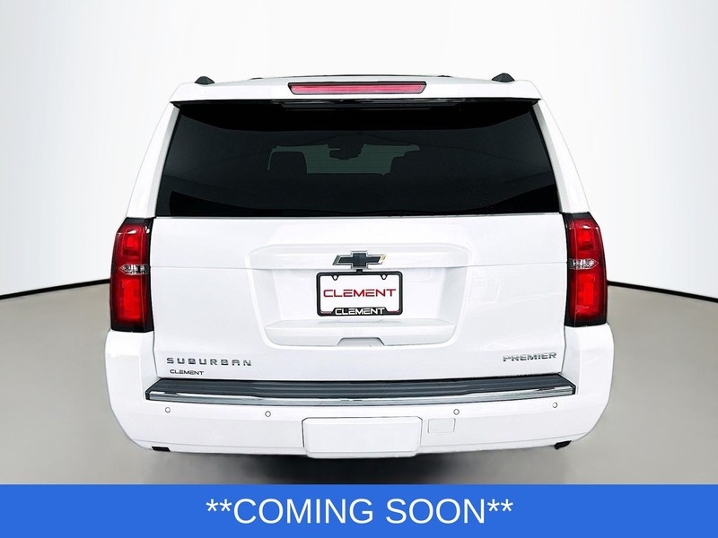 Chevrolet Suburban Vehicle Image 06