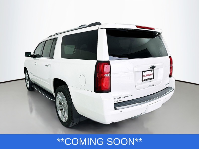Chevrolet Suburban Vehicle Image 07