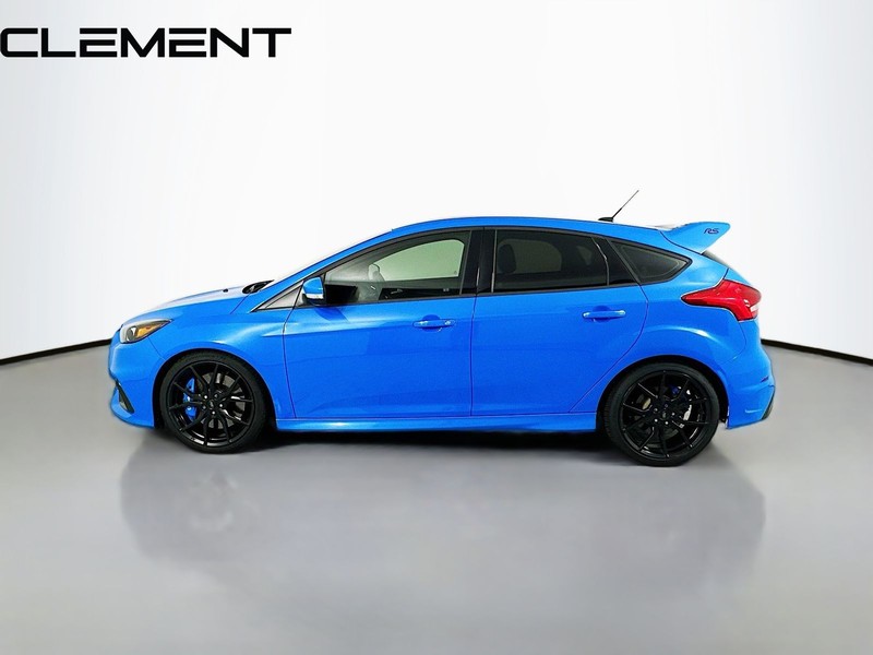 Ford Focus Hatchback Vehicle Image 06