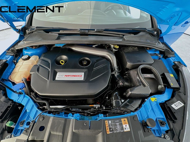 Ford Focus Hatchback Vehicle Image 12