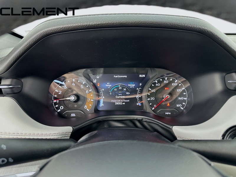 Jeep Compass Vehicle Full-screen Gallery Image 18