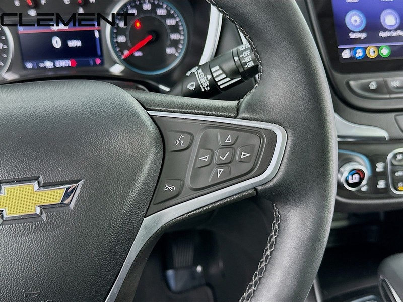 Chevrolet Equinox Vehicle Full-screen Gallery Image 17