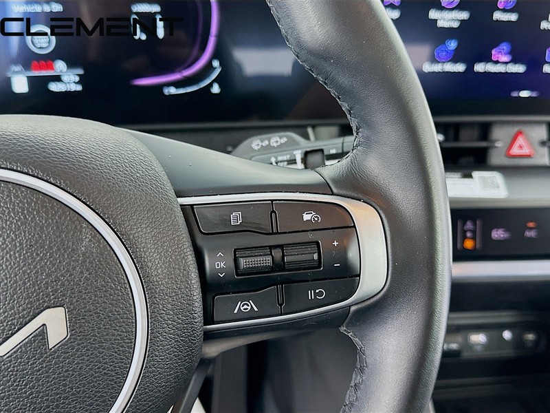 Kia Sportage Vehicle Full-screen Gallery Image 17