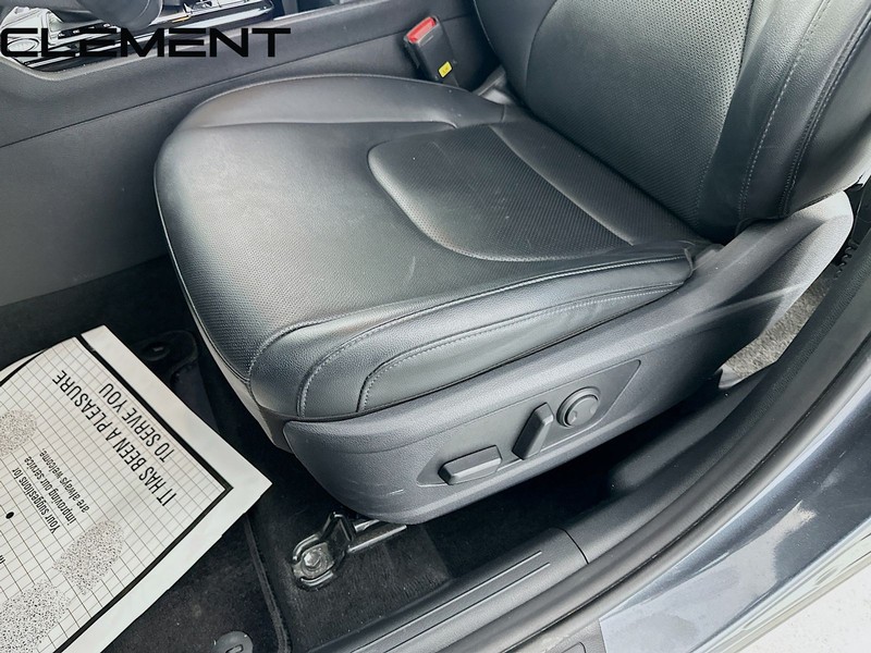 Kia Sportage Vehicle Full-screen Gallery Image 28