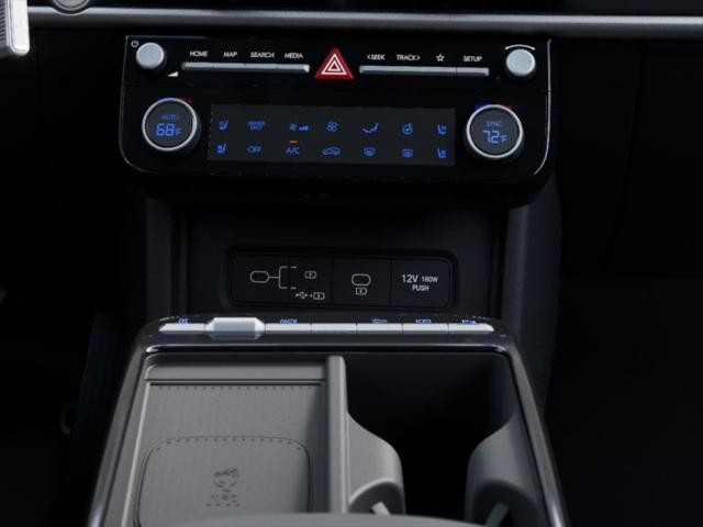 Hyundai Tucson Hybrid Vehicle Full-screen Gallery Image 16