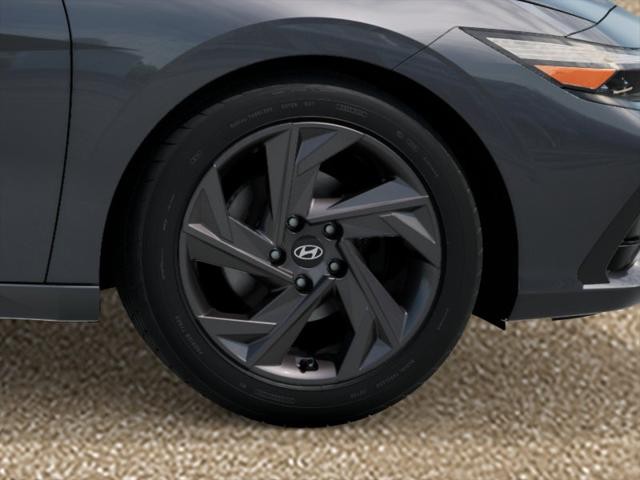 Hyundai Elantra Vehicle Full-screen Gallery Image 8