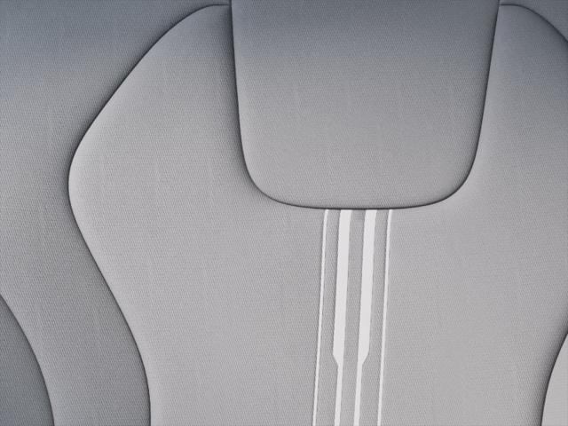 Hyundai Elantra Vehicle Full-screen Gallery Image 17