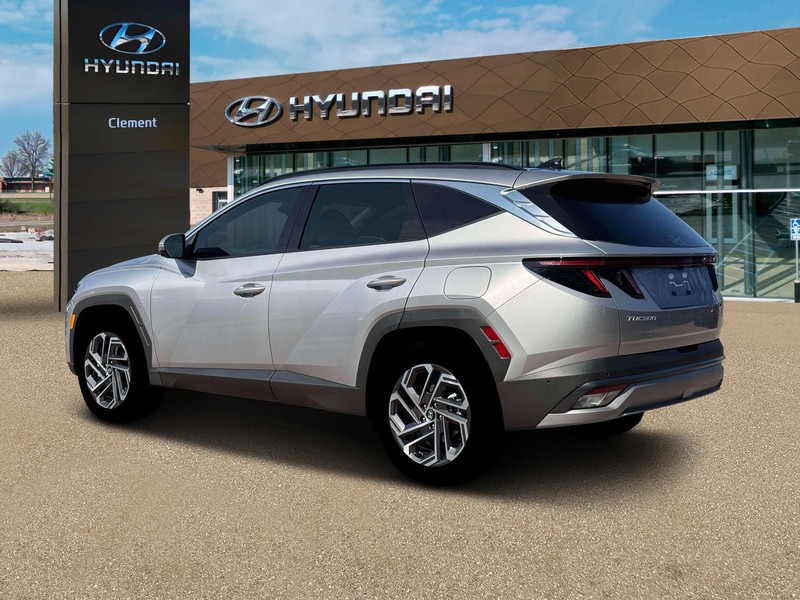 Hyundai Tucson Hybrid Vehicle Full-screen Gallery Image 4