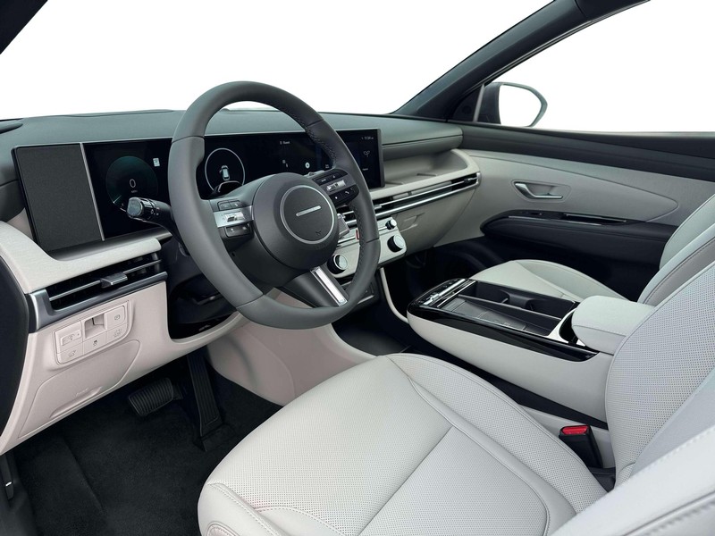 Hyundai Tucson Hybrid Vehicle Full-screen Gallery Image 14