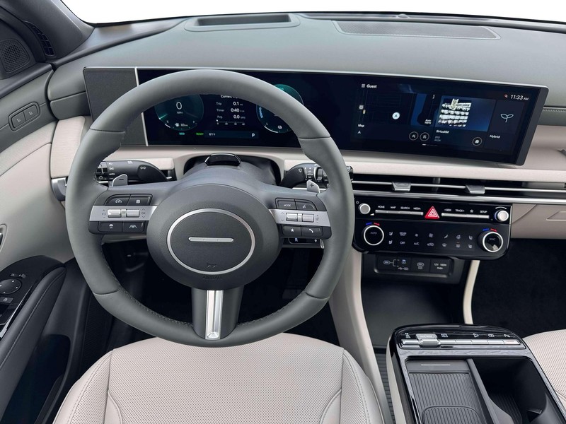 Hyundai Tucson Hybrid Vehicle Full-screen Gallery Image 17