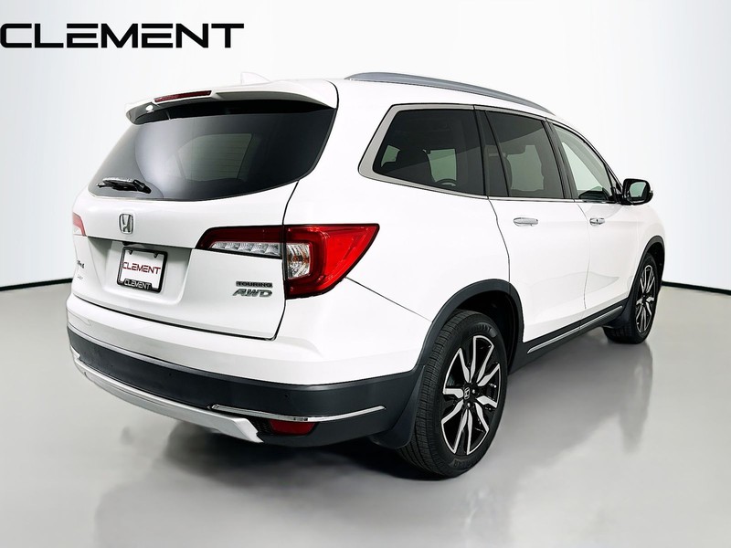 Honda Pilot Vehicle Full-screen Gallery Image 7