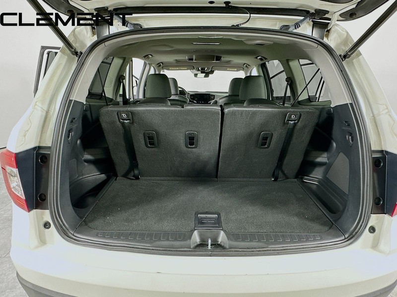 Honda Pilot Vehicle Full-screen Gallery Image 11