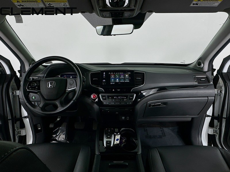 Honda Pilot Vehicle Full-screen Gallery Image 12