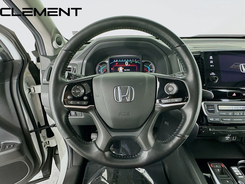 Honda Pilot Vehicle Full-screen Gallery Image 14